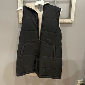 Black Quilted Sherpa-Lined Vest pretty garden brand